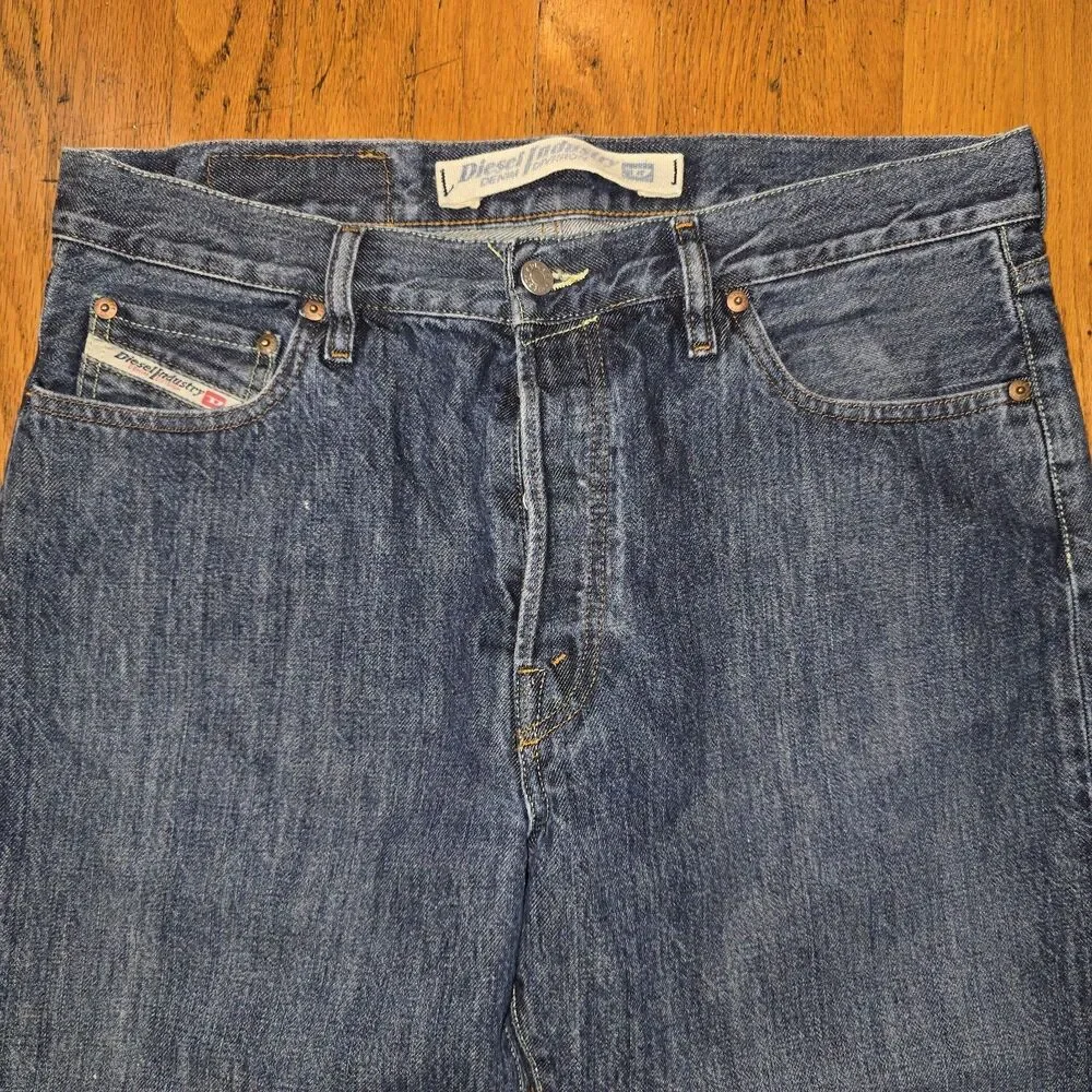 Diesel Jeans Mens 34x32 Straight Leg Blue Denim Sparker Made in Italy